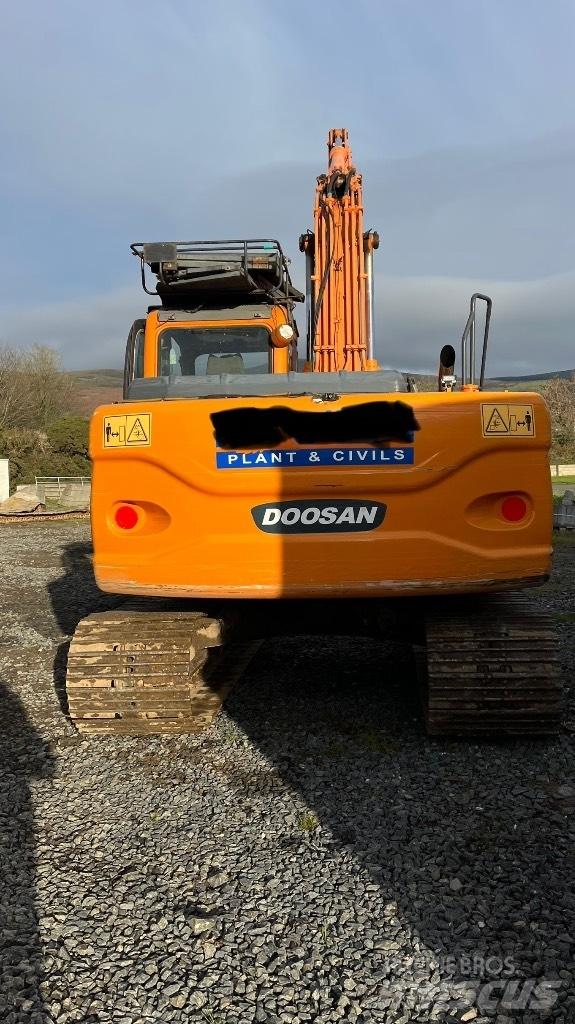 Doosan Dx140 Kolesové rýpadlá