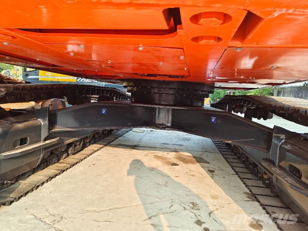 Doosan DX 300 LC Pásové rýpadlá