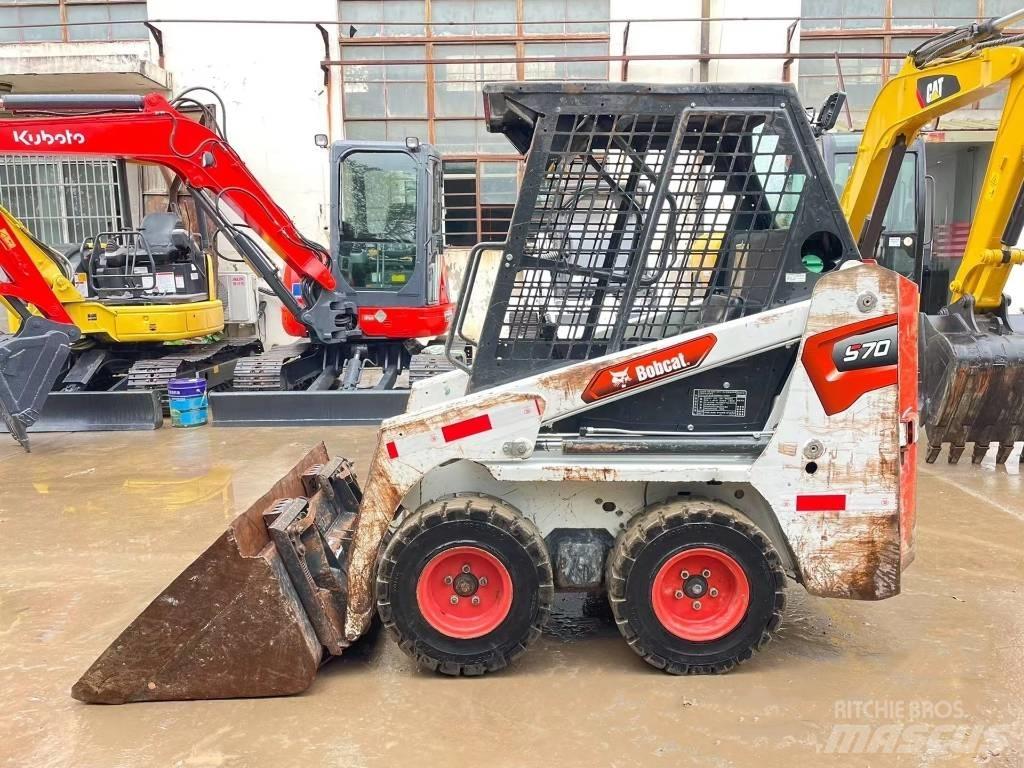 Bobcat S 70 Šmykom riadené nakladače