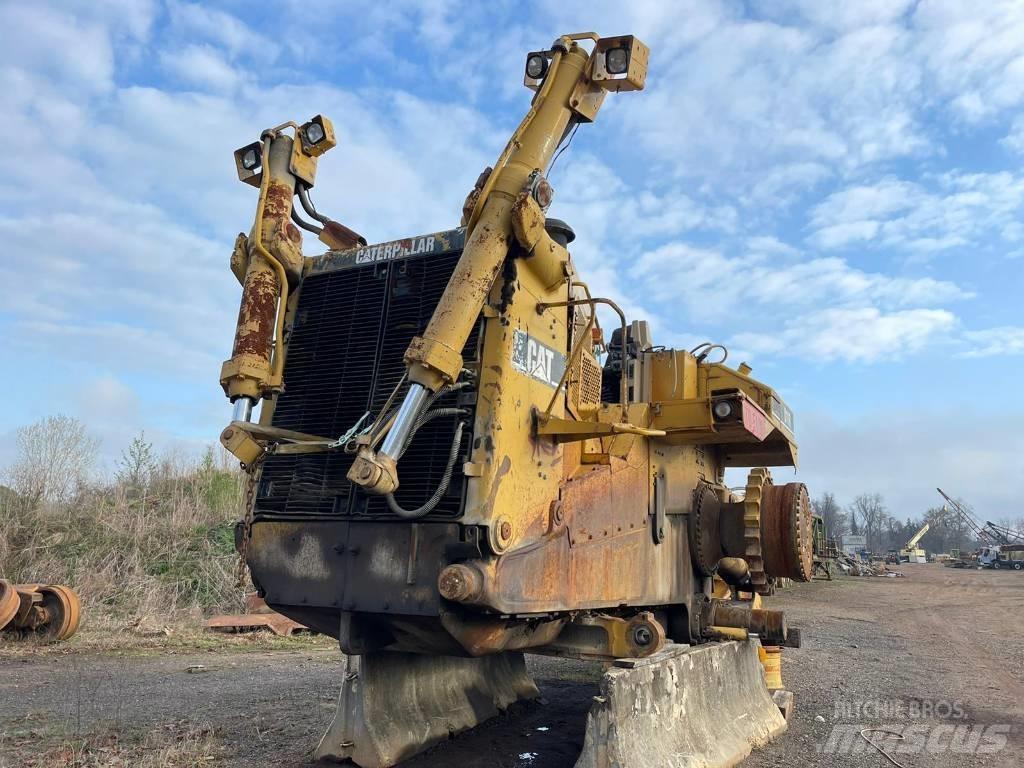 CAT D 11 R Pásové dozéry