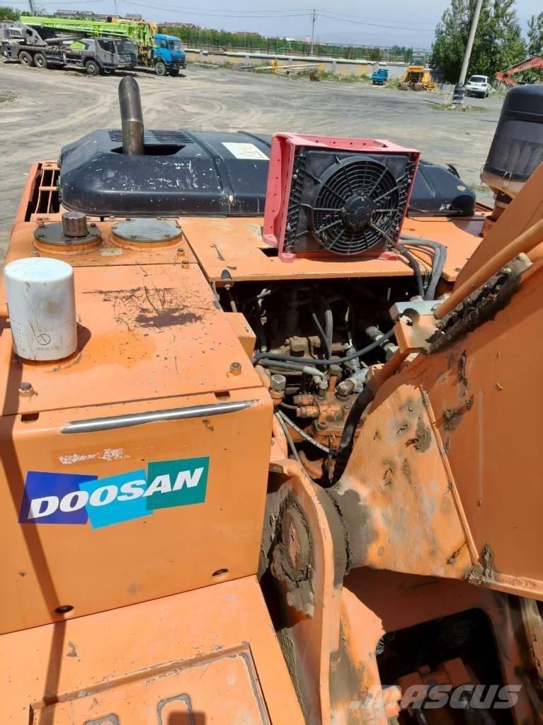 Doosan DH210W-7 Kolesové rýpadlá