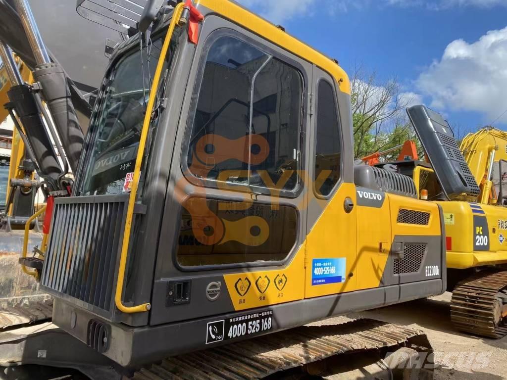 Volvo EC 200 Pásové rýpadlá