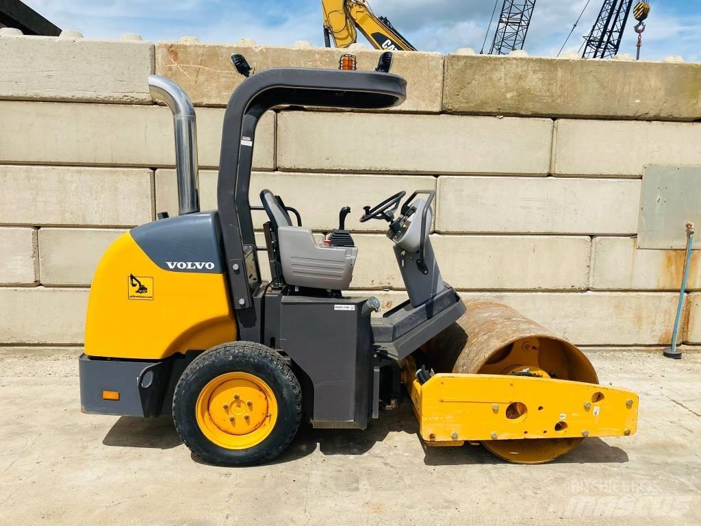 Volvo sd25 Ťahačové valce