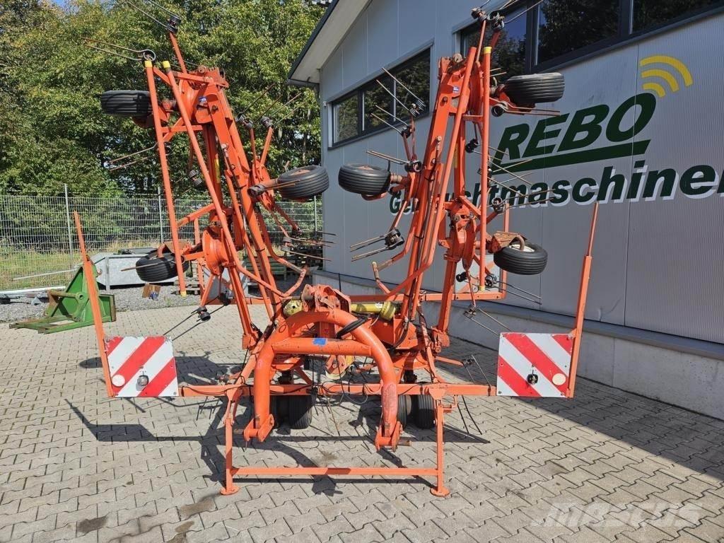 Kuhn GF 8501 MH Obracače a zhrabovače sena