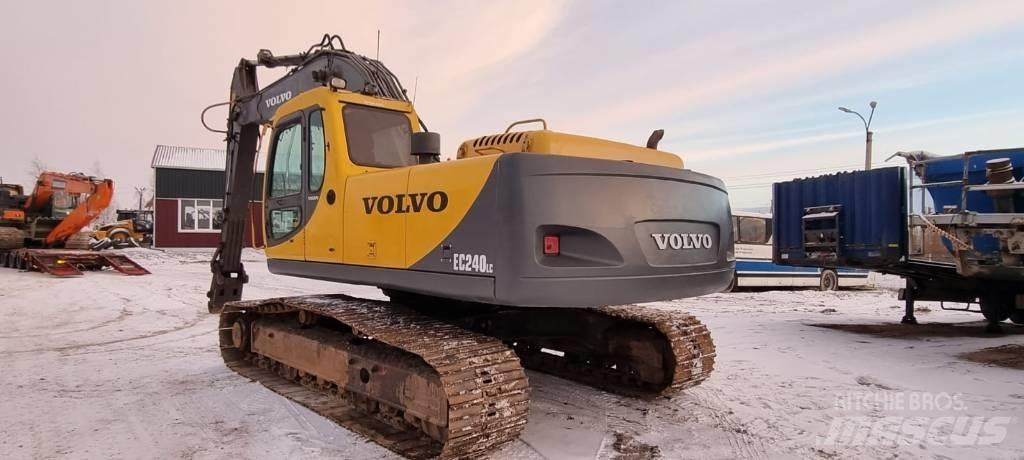 Volvo EC 240 C L Pásové rýpadlá