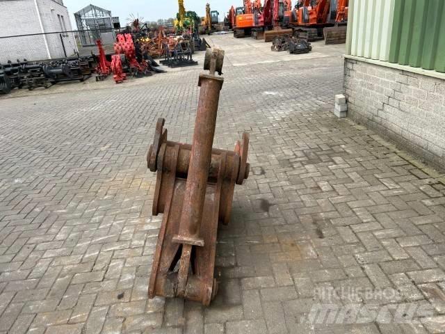  Betonbreker Gebruikt Búracie kladivá / Zbíjačky