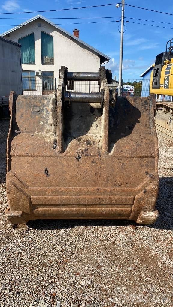Komatsu 490 LCD-11 Pásové rýpadlá