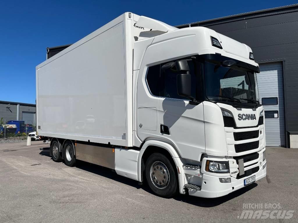Scania R590 Skriňová nadstavba
