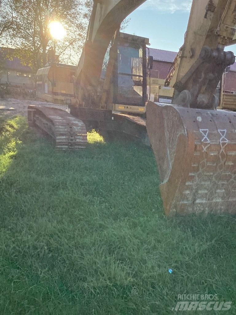 CAT 320 L Pásové rýpadlá