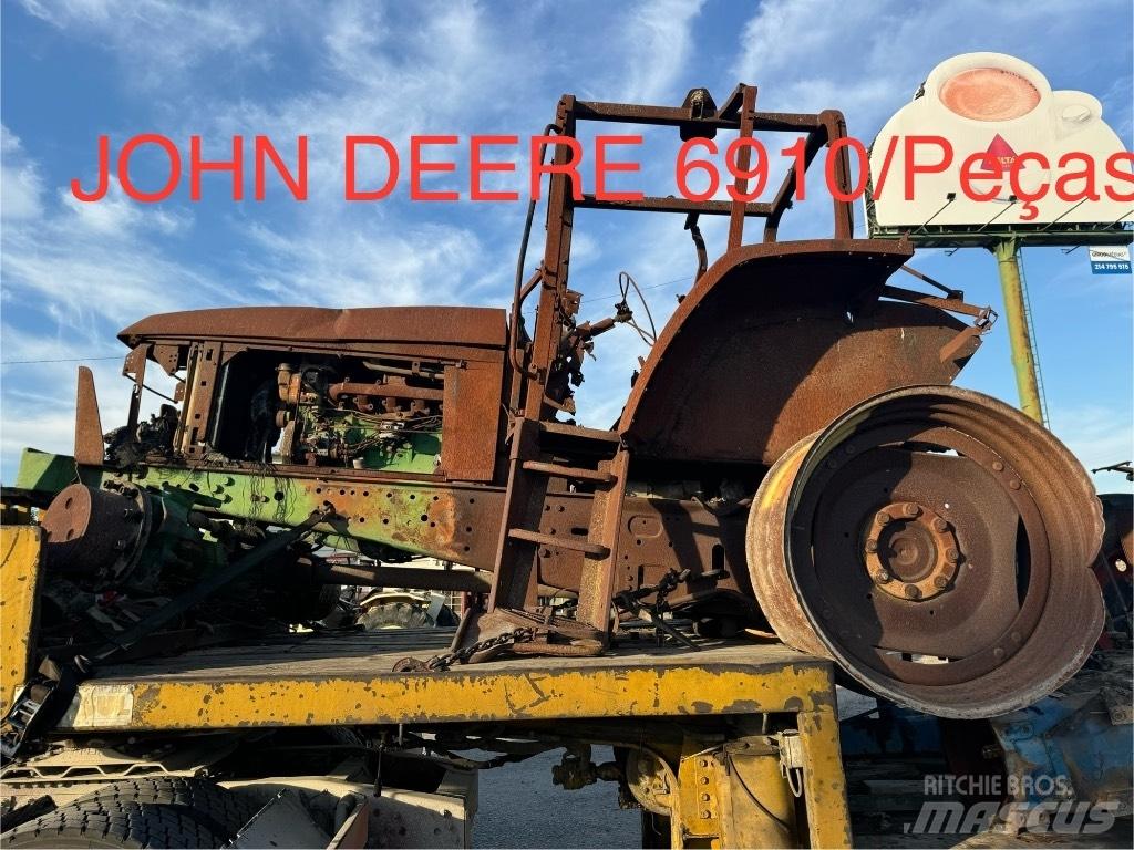 John Deere 6910 Traktory