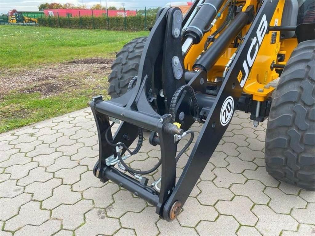 JCB 406 AGRI Kolesové nakladače