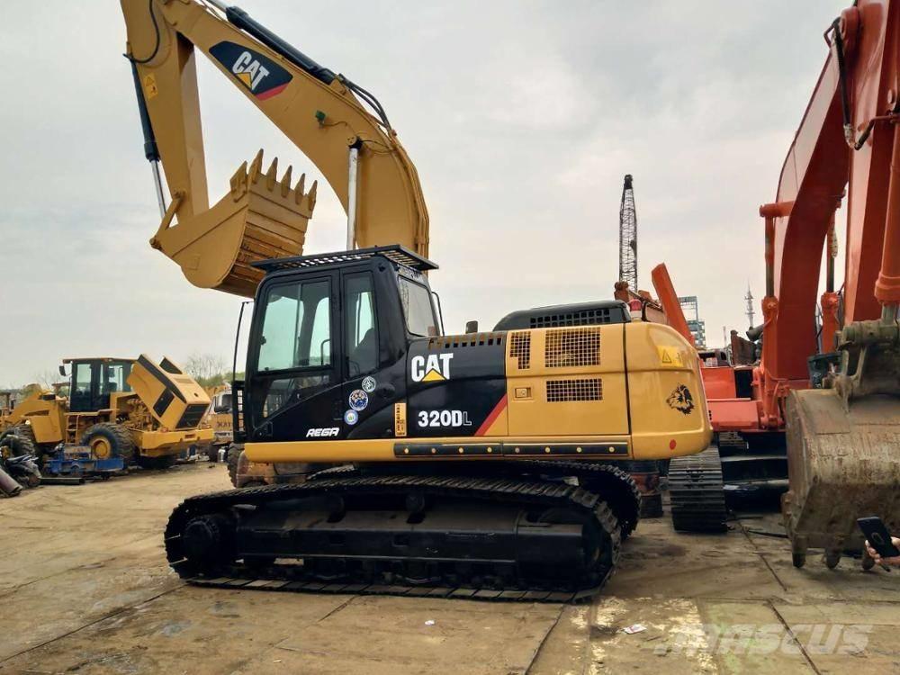 CAT 320D Pásové rýpadlá