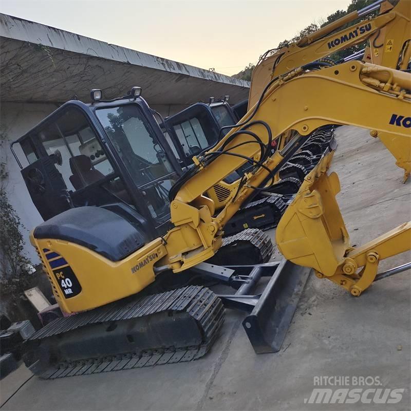 Komatsu PC 40 Mini rýpadlá < 7t