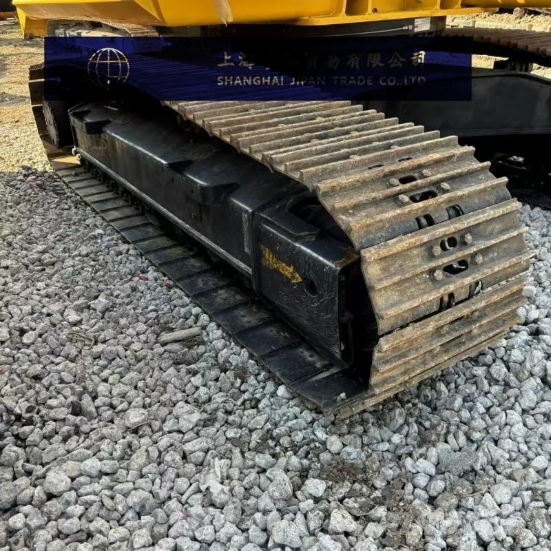 Komatsu PC 200 Pásové rýpadlá