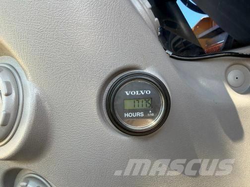 Volvo EC 300 E Pásové rýpadlá