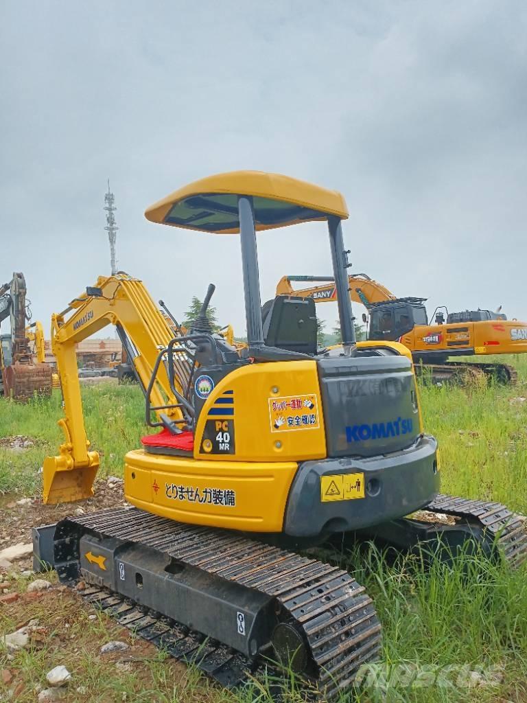Komatsu PC 40 Pásové rýpadlá