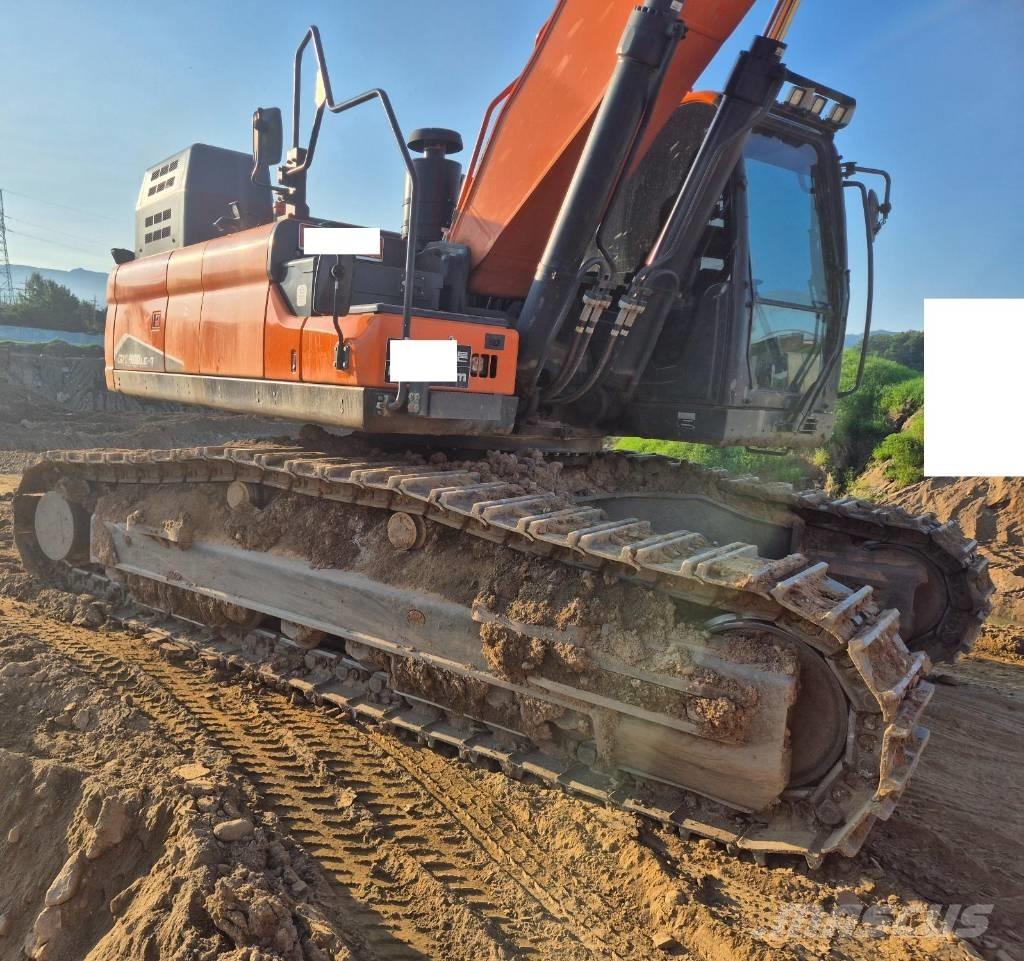 Doosan DX 400 LC-7 Pásové rýpadlá