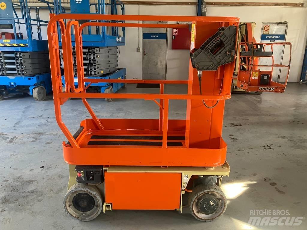 JLG 1230 ES Vertikálne stĺpové výťahy
