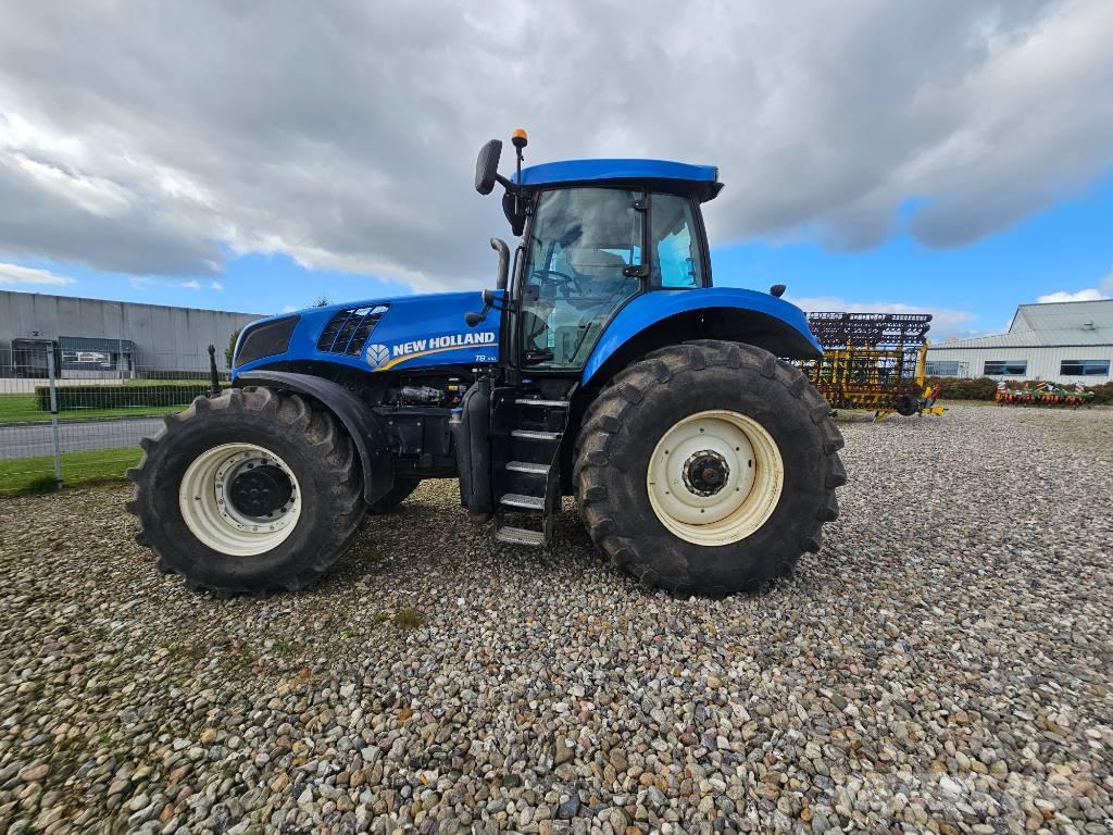 New Holland T 8.300 Traktory