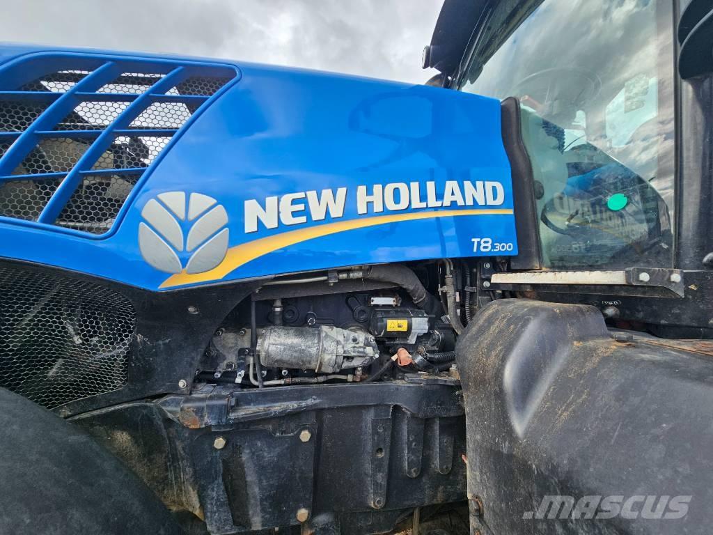 New Holland T 8.300 Traktory