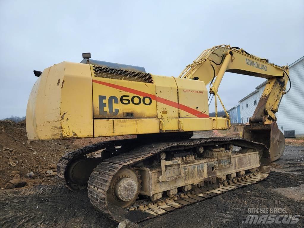 New Holland ec660 Pásové rýpadlá