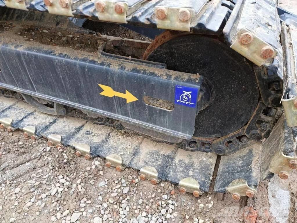 Komatsu PC 70-8 Pásové rýpadlá
