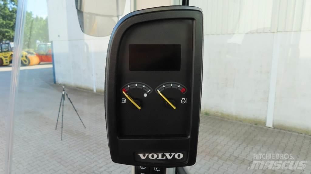 Volvo SD 75 B Ťahačové valce