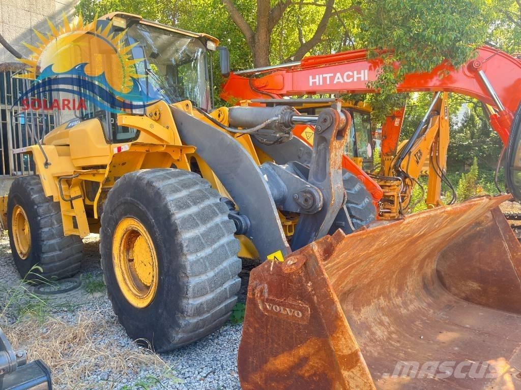 Volvo L 120 F Kolesové nakladače