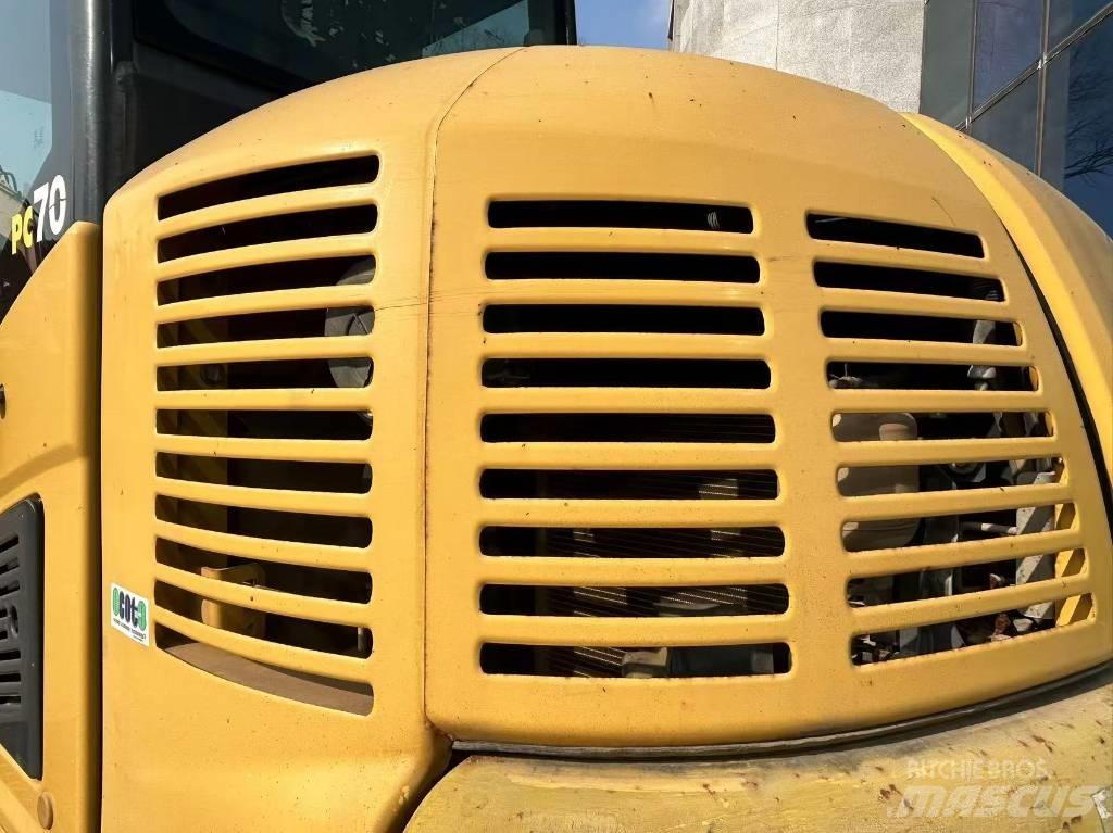 Komatsu PC70 Pásové rýpadlá