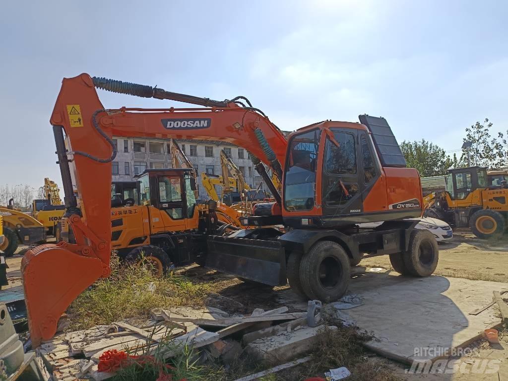Doosan DH 150 W-7 Kolesové rýpadlá