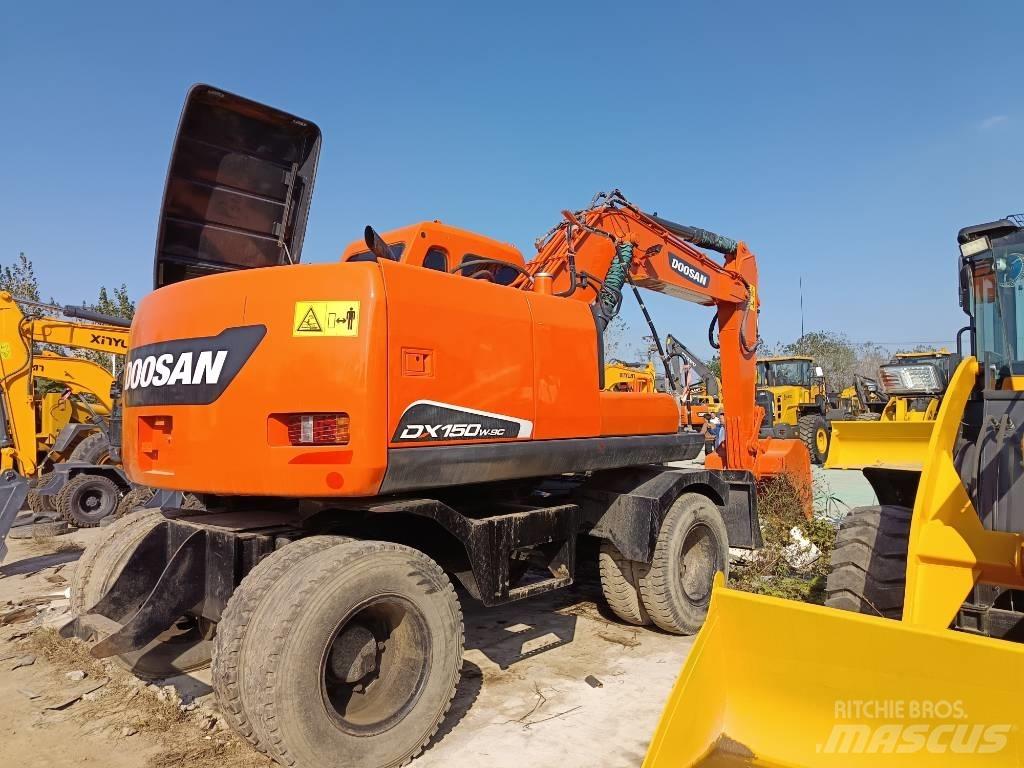 Doosan DH 150 W-7 Kolesové rýpadlá