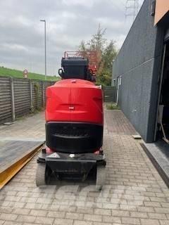 Manitou 100 VJR Vertikálne stĺpové výťahy