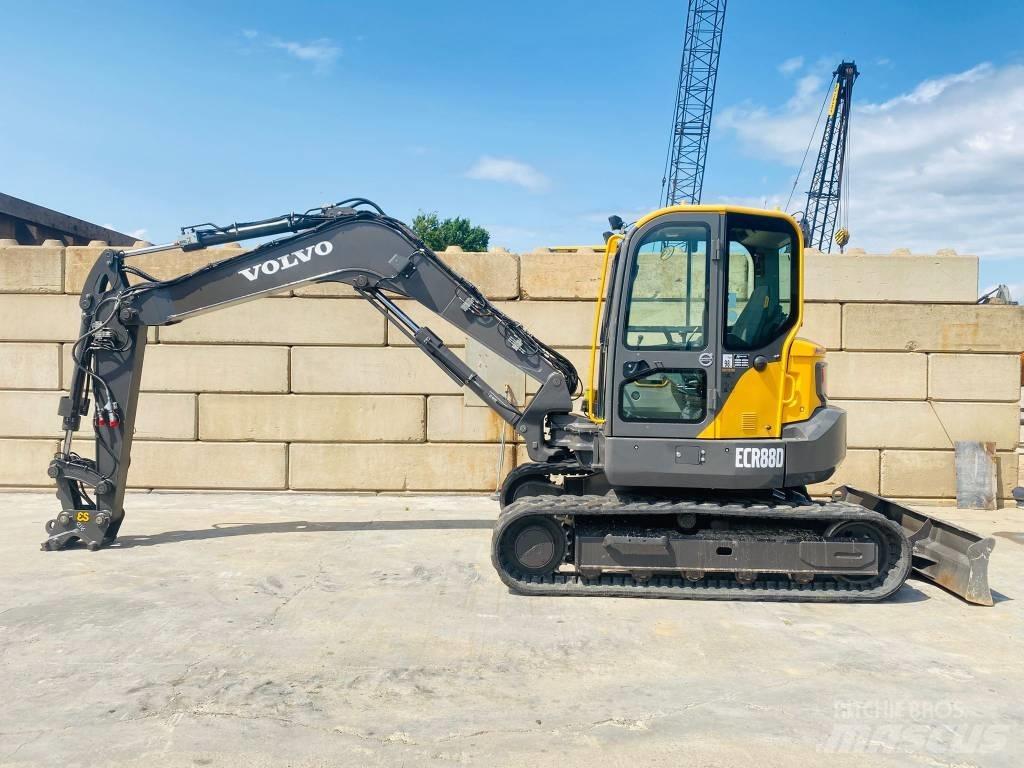 Volvo ECR 88 D Midi rýpadlá 7 t - 12 t