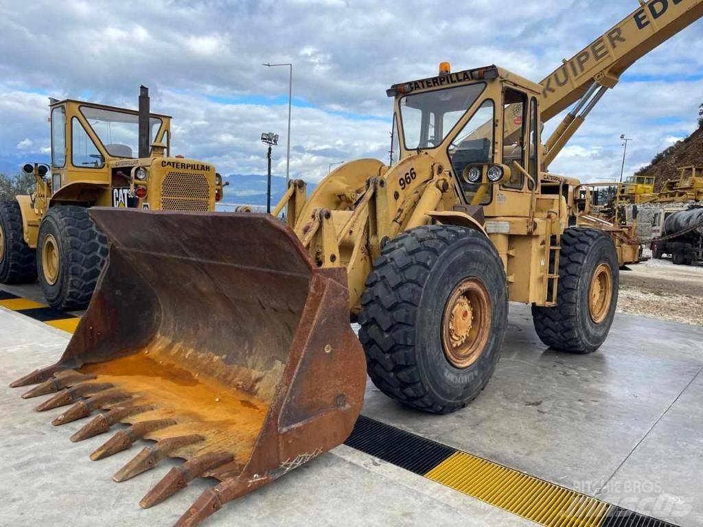 CAT 966 C Kolesové nakladače