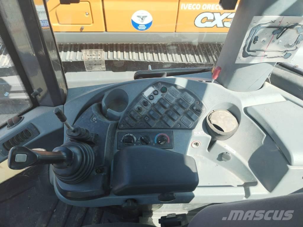 New Holland W 130 Kolesové nakladače