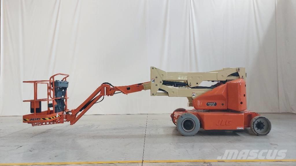 JLG E 400 AJPN Kĺbové plošiny