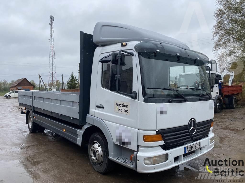 Mercedes-Benz 815 Plošinové nákladné automobily/nákladné automobily so sklápacími bočnicami