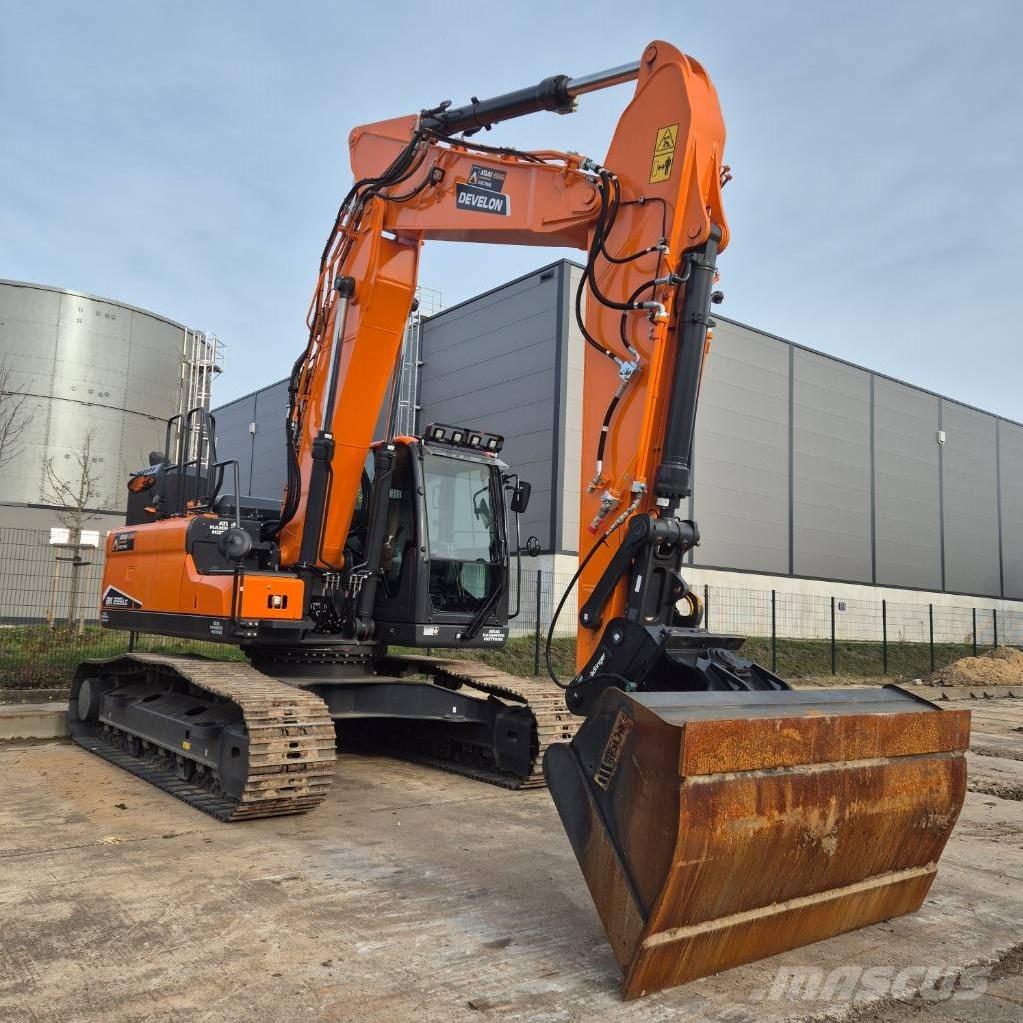 Doosan DX235LC-7 Pásové rýpadlá
