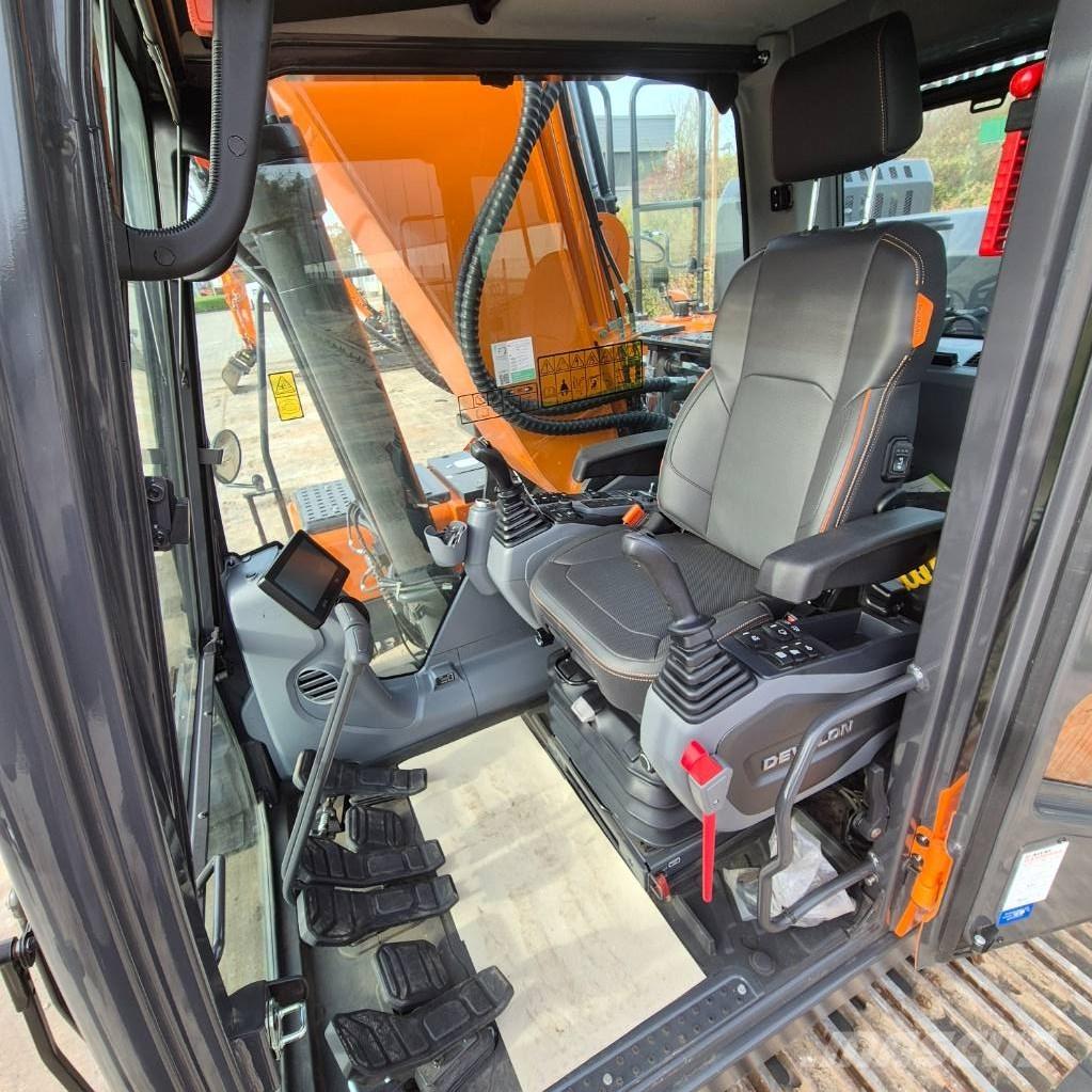 Doosan DX235LC-7 Pásové rýpadlá