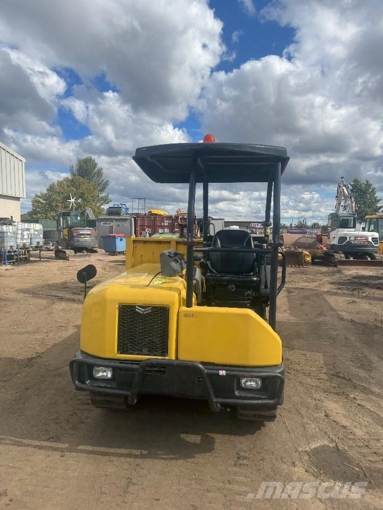Yanmar C 30 R Pásové sklápače