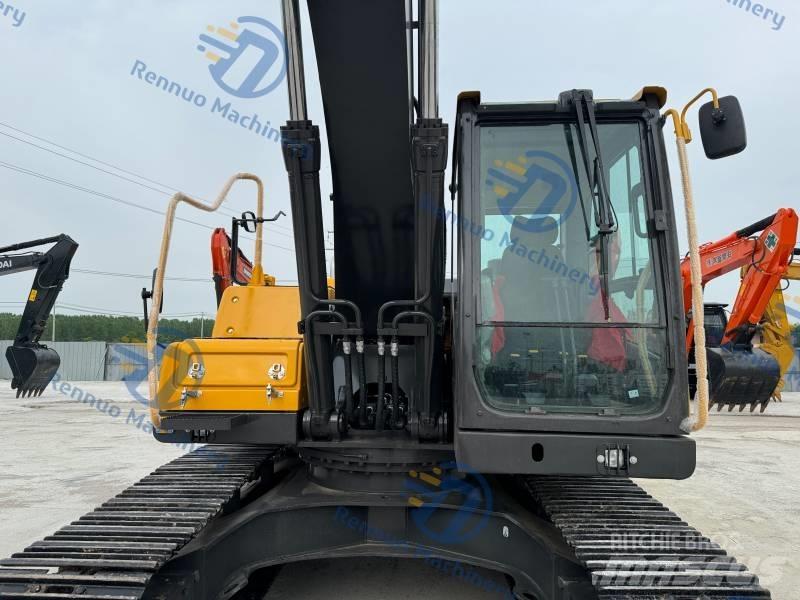 Volvo EC 220 D Pásové rýpadlá