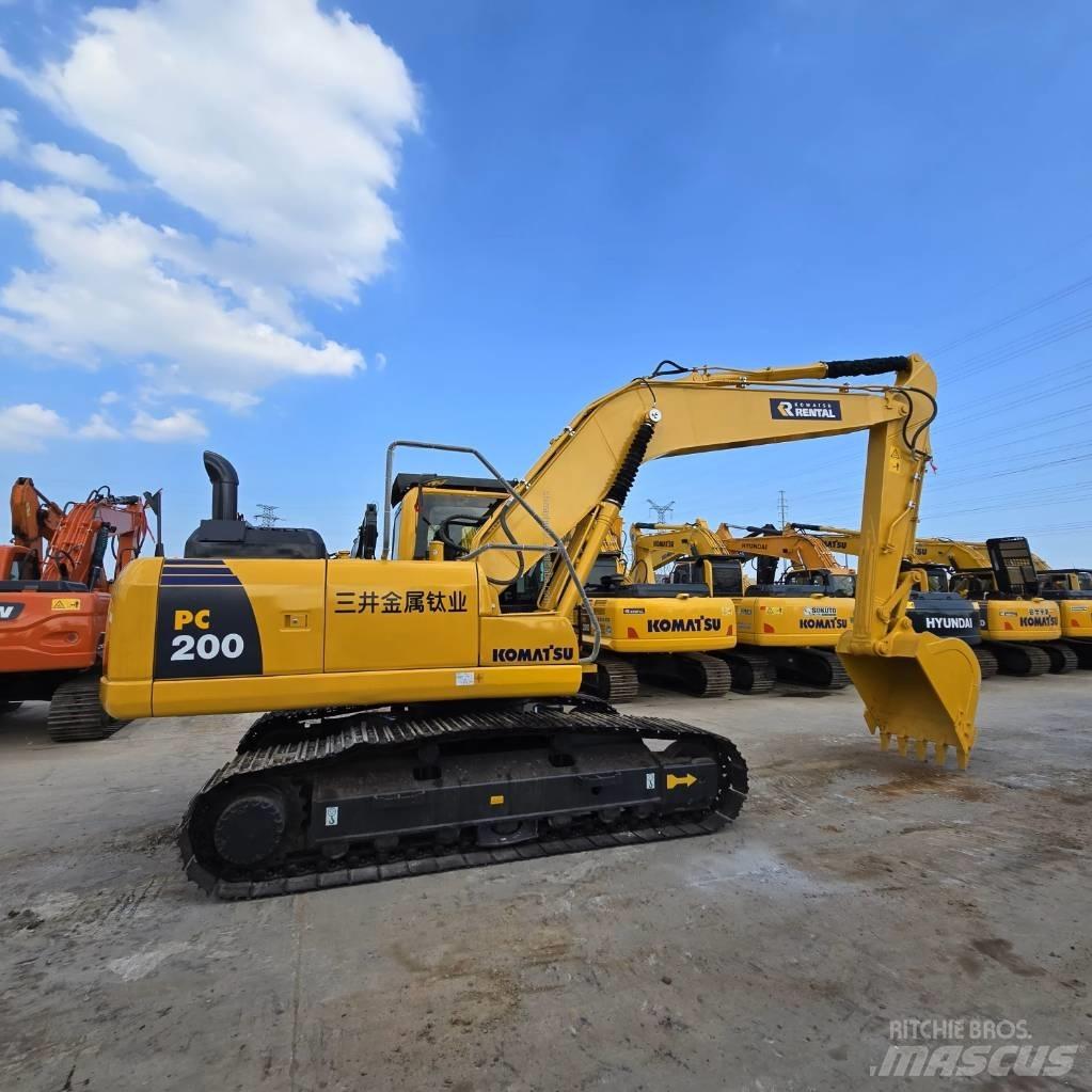 Komatsu PC 200-8 Pásové rýpadlá