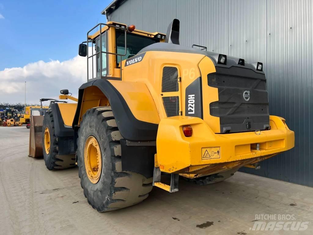 Volvo L220H Kolesové nakladače