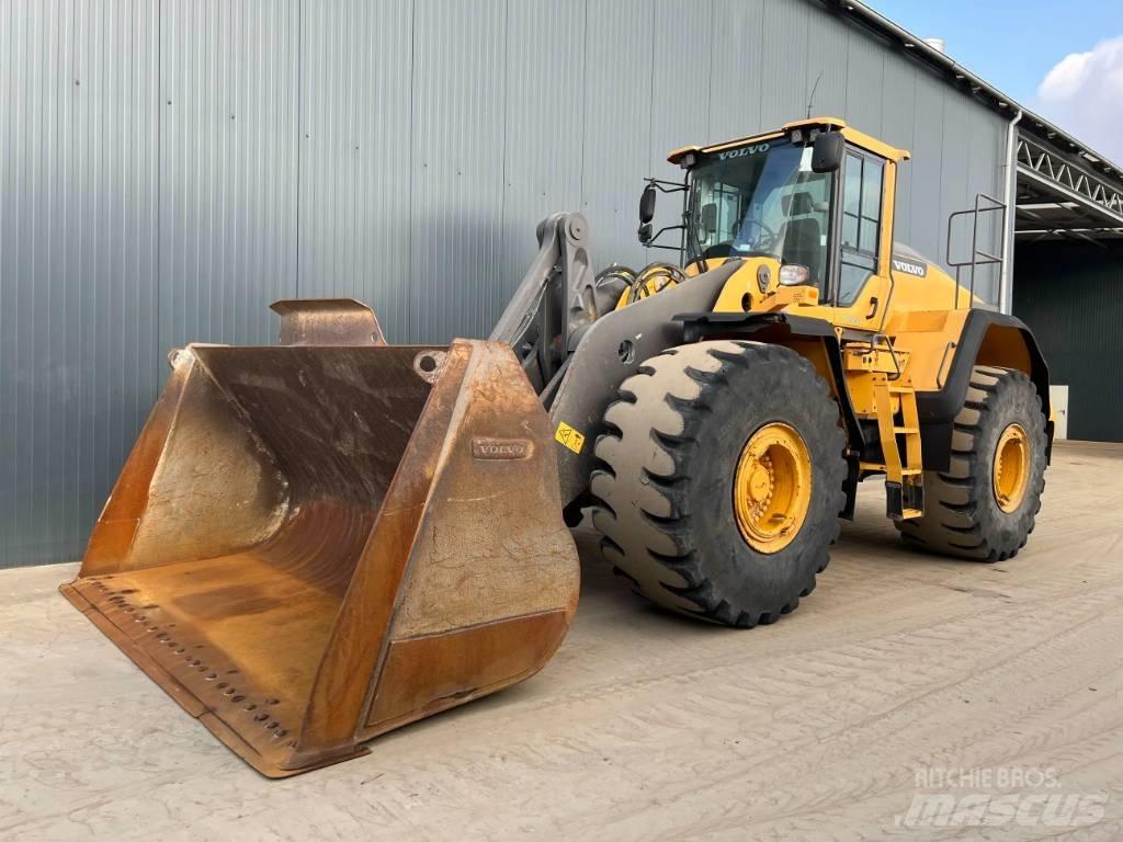 Volvo L220H Kolesové nakladače