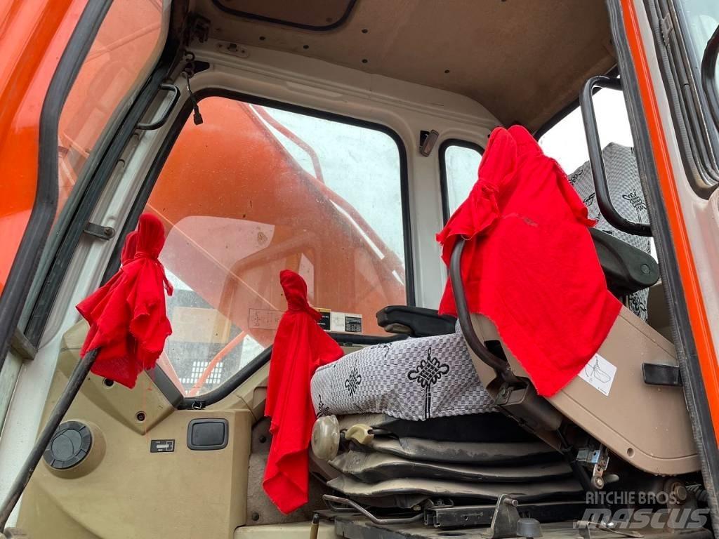Doosan DH 220 Pásové rýpadlá