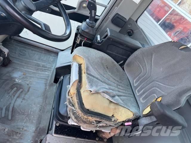 Atlas AR 80 Kolesové nakladače