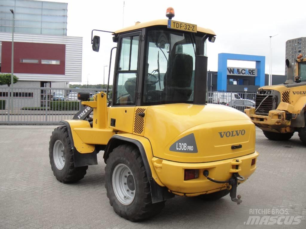 Volvo L 30 B Kolesové nakladače