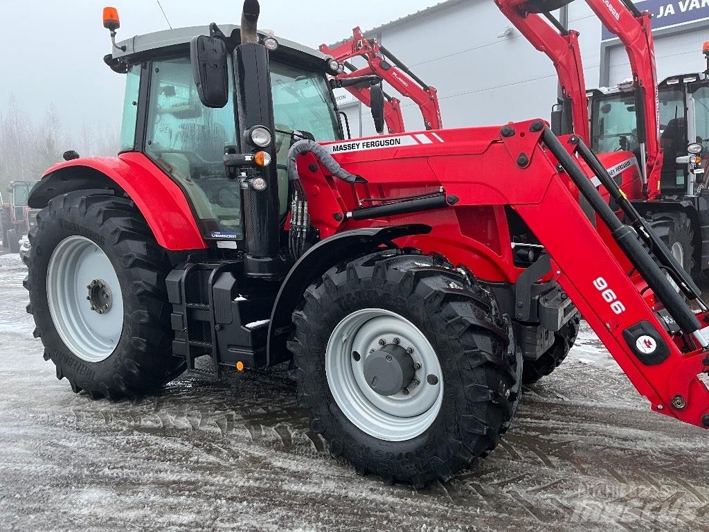 Massey Ferguson 7720 Traktory