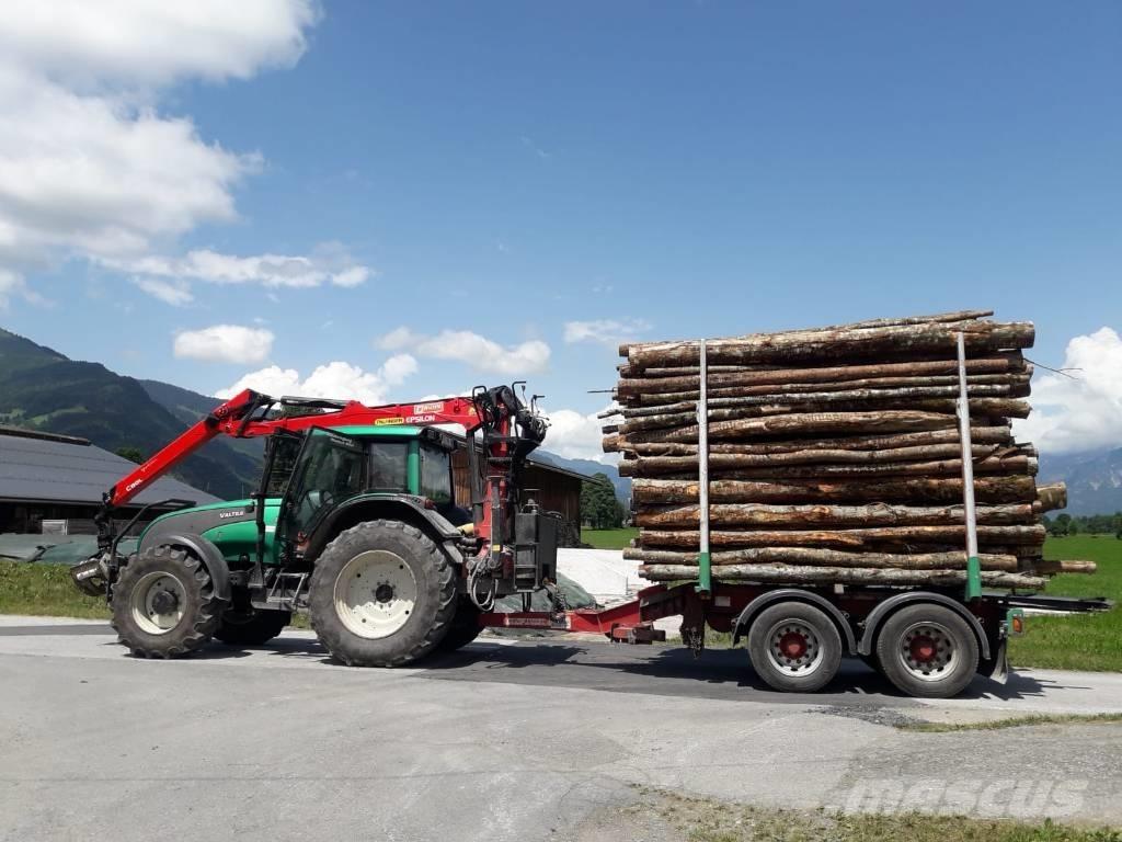 Valtra T 151 E HT Lesné traktory