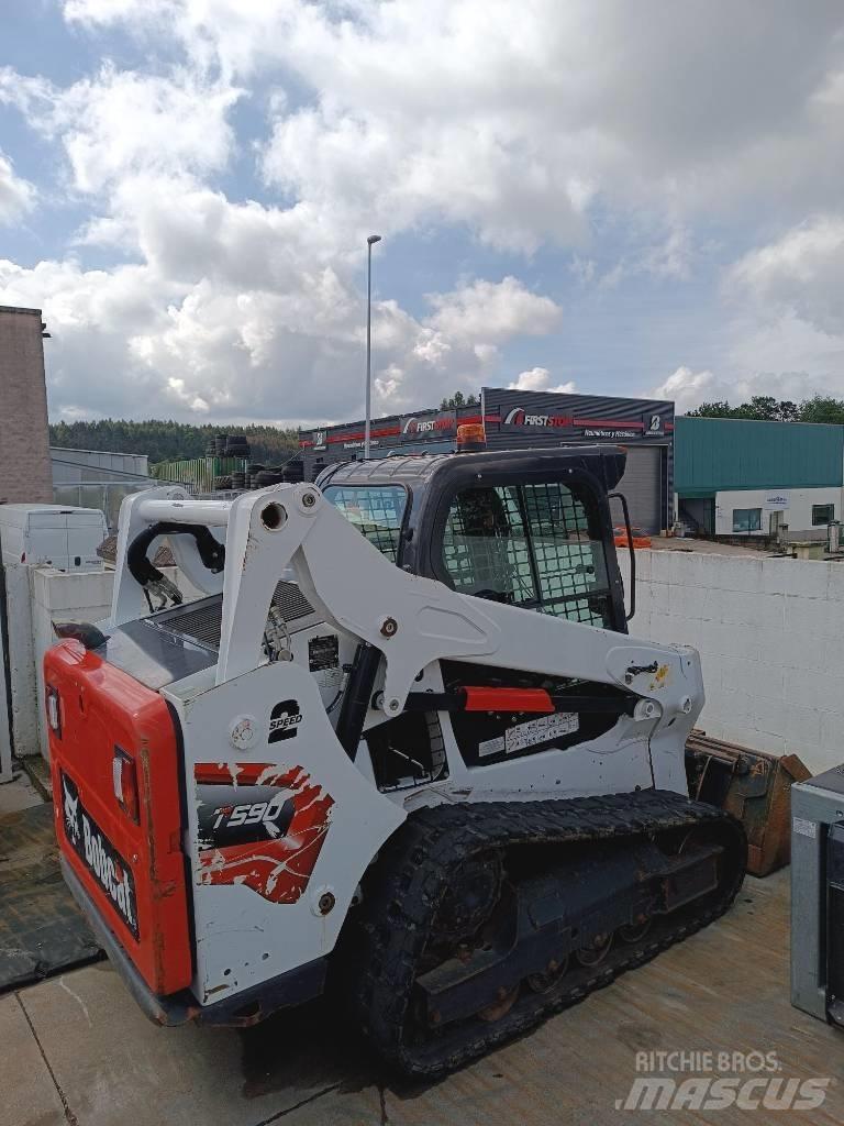 Bobcat T 590 HF Šmykom riadené nakladače